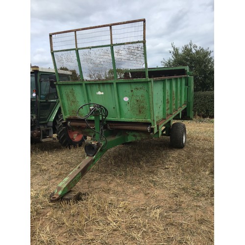 133 - BT Rear discharge muck spreader