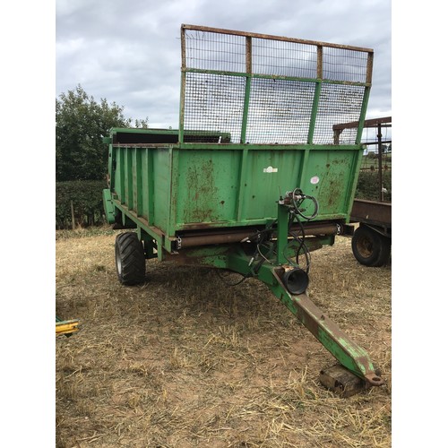 133 - BT Rear discharge muck spreader