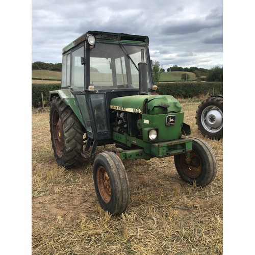 135 - John Deere 1630 tractor, runs & drives, but needs restoration. Reg XVJ 535T