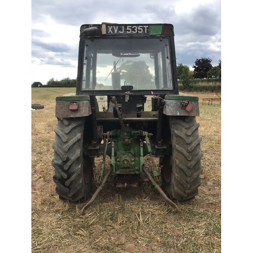 135 - John Deere 1630 tractor, runs & drives, but needs restoration. Reg XVJ 535T