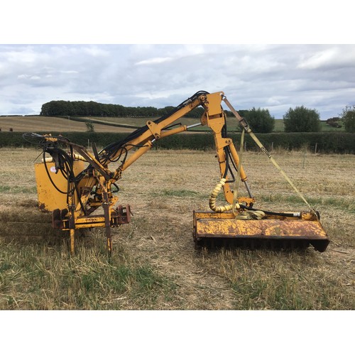 152 - Bomford flail hedge cutter 5ft head