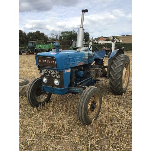 166 - Ford 2000 Pre Force tractor. 1964. Runs & drives, 3444 hours recorded. Reg LNP 762D. No v5