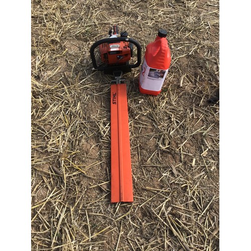 180 - Stihl HS74 hegdecutter. Runs