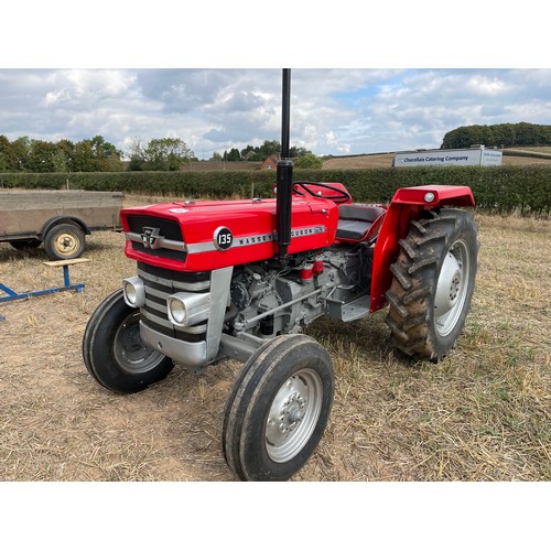 145 - Massey Ferguson 135 tractor. Runs & drives, s/n 135 - 478304. Reg YDU 962S.