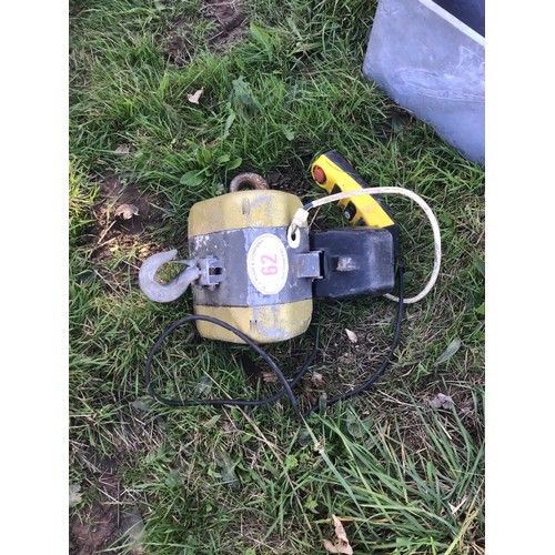 62 - GIS 1T electric hoist