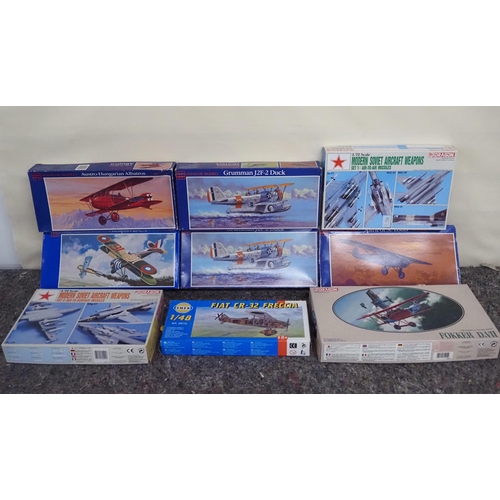 104 - 9 - Model aircraft kits to include Glencoe Models