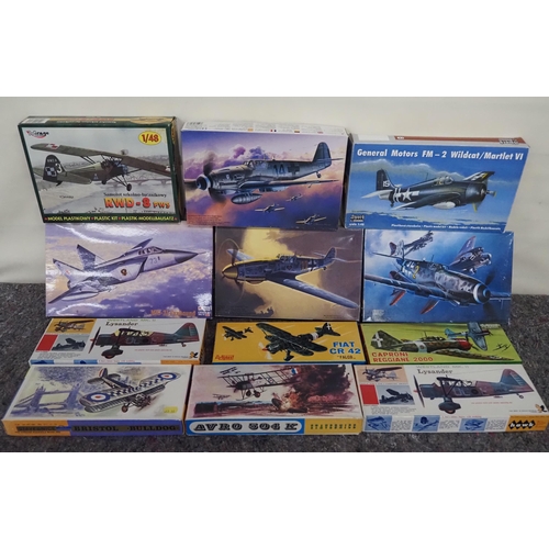 131 - 12 - Assorted model aircraft kits