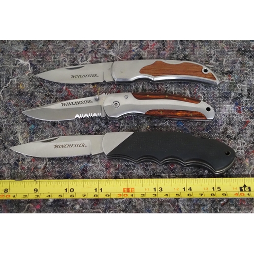 200 - 3 - Winchester pocket knives NOS