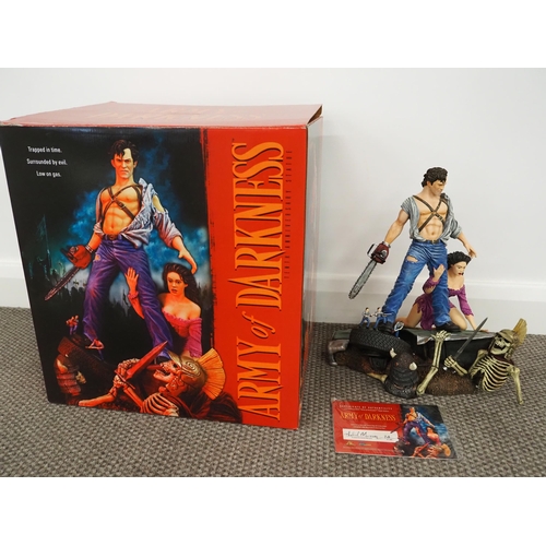 72 - Limited edition Army of Darkness resin statue No.74 of 1993 in original box with certificate