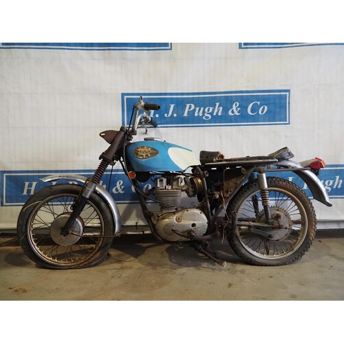 819 - BSA B25 motorcycle. 1968. Matching numbers. C/w Nova docs
