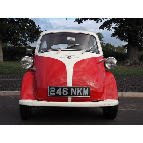 306 - BMW Isetta 300 microcar, 1961. Runs and drives, in lovely condition. C/w original maintenance manual... 
