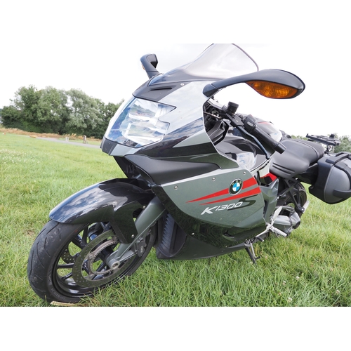 909 - BMW K1300 S motorcycle. 2010
Engine no. 27102127
Runs and rides. New head, radiator, water pump and ... 