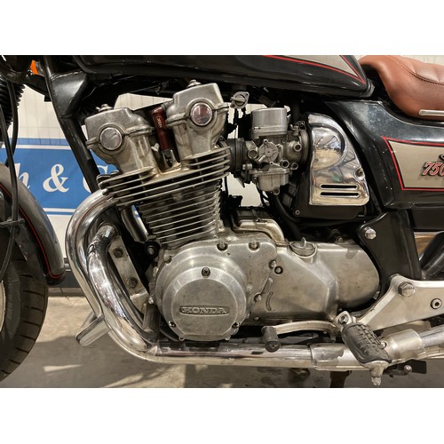 911 - Honda 750 Custom Exclusive Motorcycle. 1983
Engine no. RC01E-3202213 
Runs and rides, c/w panniers a... 