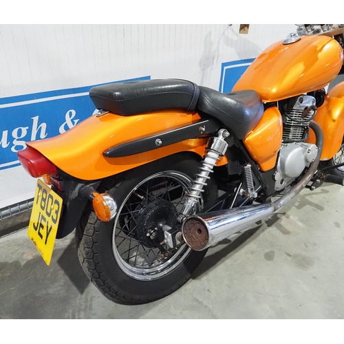 914 - Suzuki GZ125 motorcycle. 1999
Engine no. F429-116734
Runs.  No docs. Reg. T803 JEY. Key