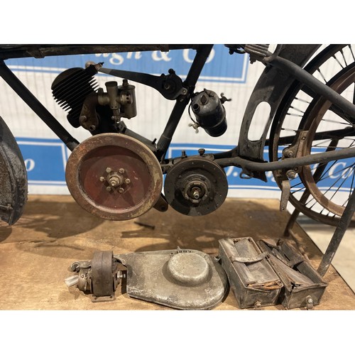 920 - The Sun Villiers flat tank motorcycle project. 1921. Correct Registration number.
This bike has been... 