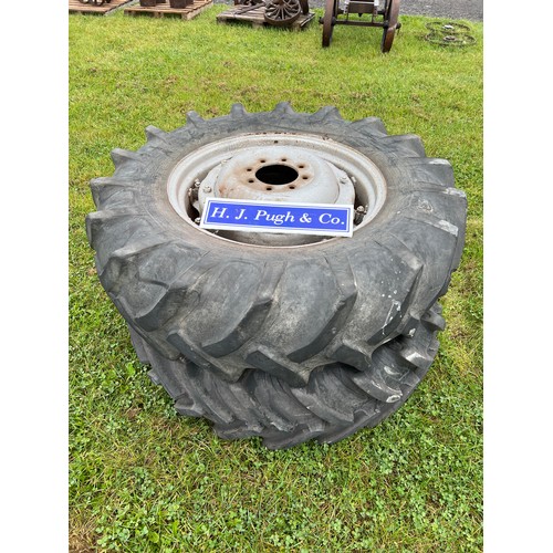 1017 - Massey Ferguson 65 rear wheels