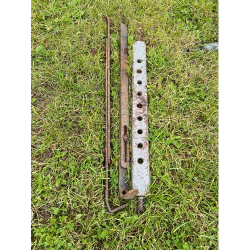 967 - Ferguson 9 hole drawbar and stays