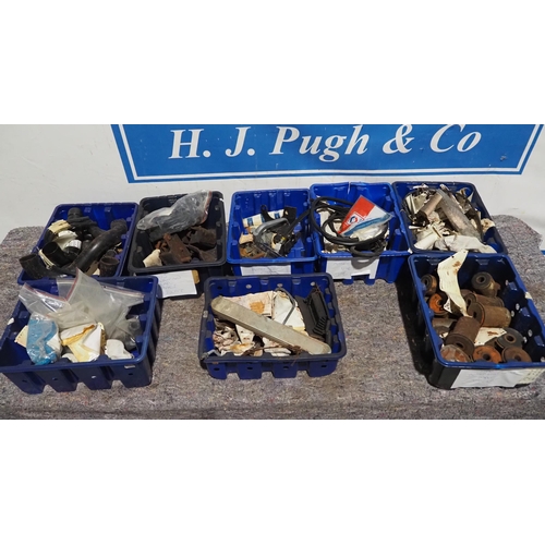 111 - Large quantity of American car spares