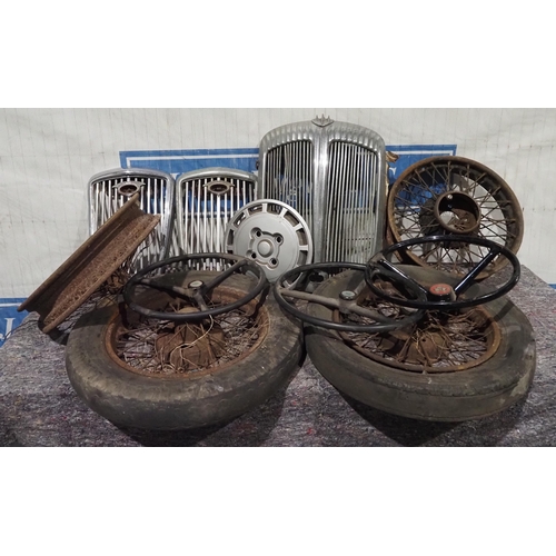 180 - Vintage wheels, grills and steering wheels