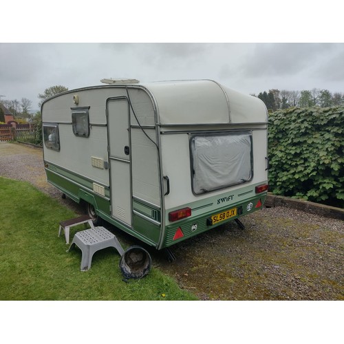 161 - 1980's Swift caravan