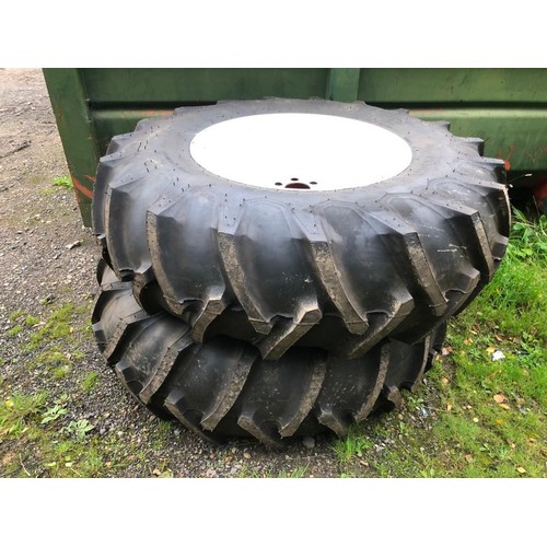 1812 - Pair of wheels & tyres 18.4-30