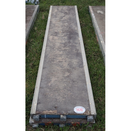 1470 - Scaffold walk board frames  3m  2