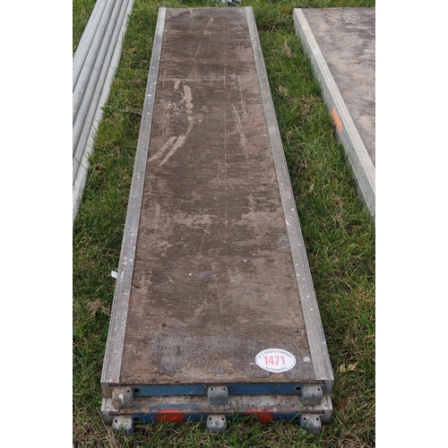 1471 - Scaffold walk board frames  3m  2