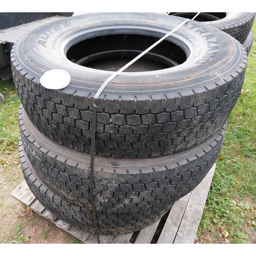 1784 - Lorry tyres 295/80R 22.5  4