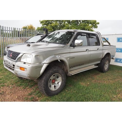 1801 - Mitsubishi L200 Warrior pickup. Double cab. Runs & drives. 10 MoT. VE53 KLX. v5 keys