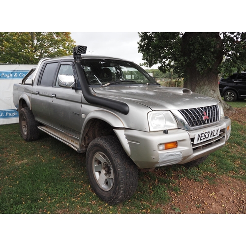 1801 - Mitsubishi L200 Warrior pickup. Double cab. Runs & drives. 10 MoT. VE53 KLX. v5 keys