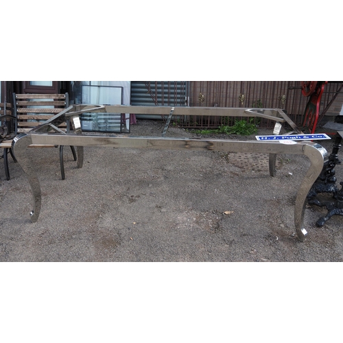 242 - Metal table base 86