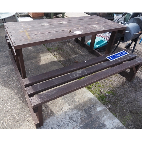 315 - Wooden garden bench with attached bench seats 71