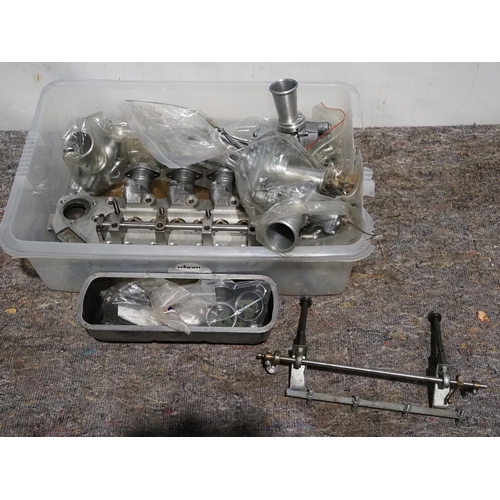 267 - Mowog (Arden) 8 port cylinder head & AMAL carburetors