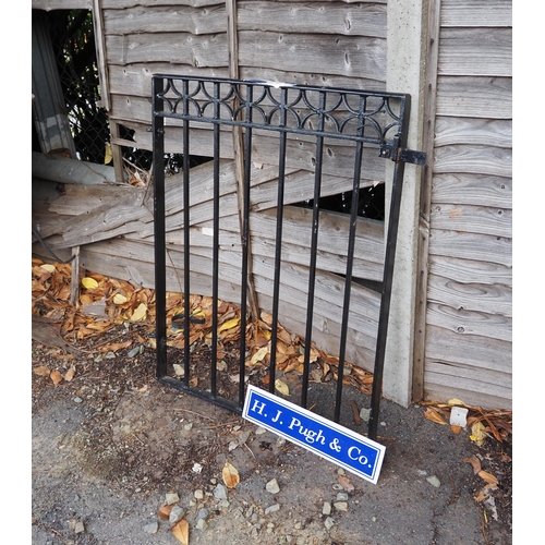 392 - Metal garden gate 3ft