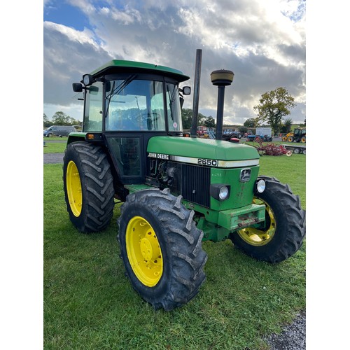 1805 - John Deere 2650 4x4 tractor