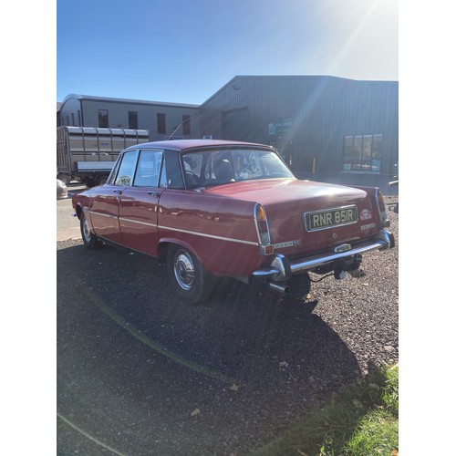 352 - Rover 2200 TC 4 door saloon. 1977, 2204cc, Runs & drives, Requires a new battery, Reg RNR 851R, V5, ... 