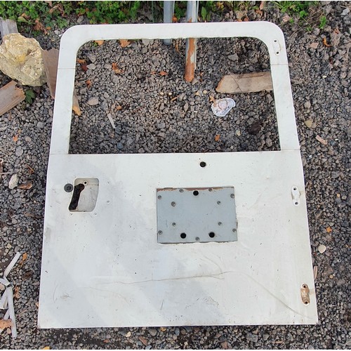 453 - Land Rover rear door