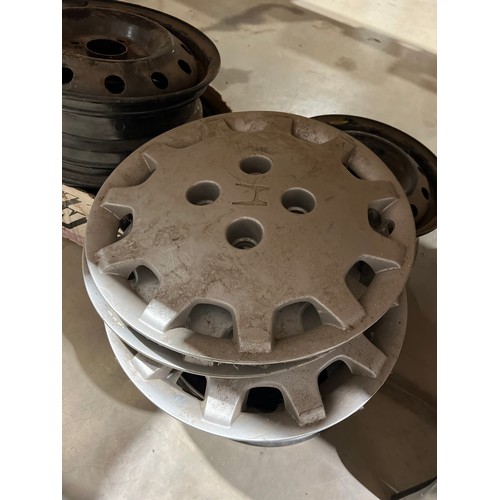 371 - Set of 4 Honda Prelude steel wheels NOS with hub caps