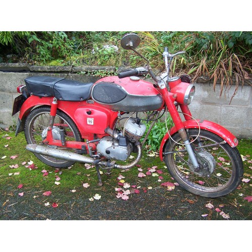893 - Bridgestone 90 Sports motorcycle. 1968. 
Rare UK Bike, kicks over with compression. 
Reg. FJC 863G. ... 