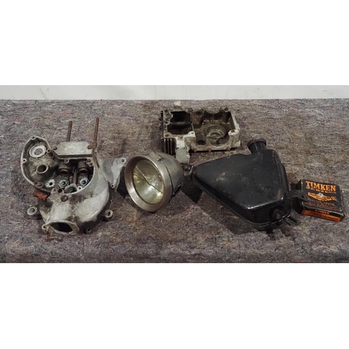 613 - BSA Bantam parts to include headlight & casings