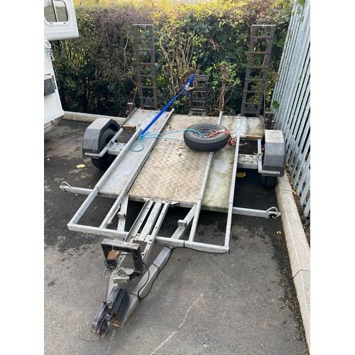 652 - Single axle 3 row motorcycle trailer