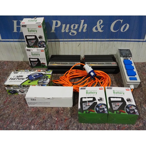 394 - Power inverters, foot pumps, power unit and battery chargers