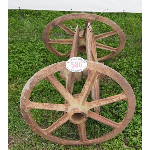 586 - 4- Cast iron wheels