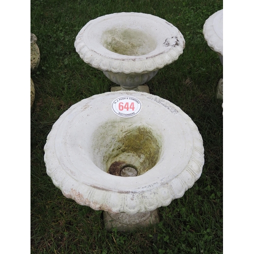 644 - Pair of planters