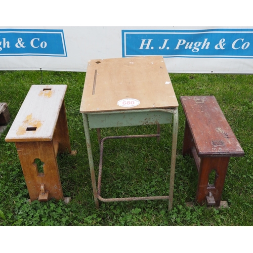 680 - 2- Stools and school desk