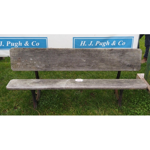 686 - Folding bench