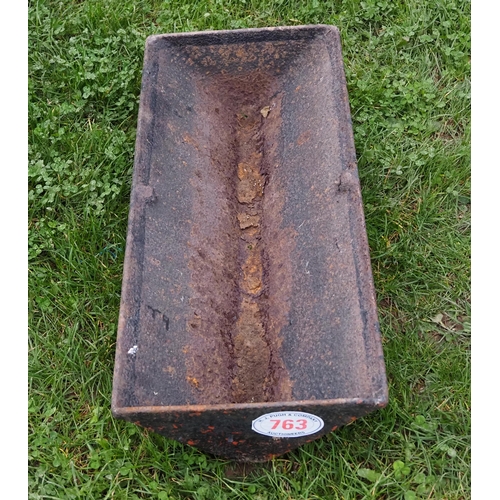 763 - Cast iron trough 3ft