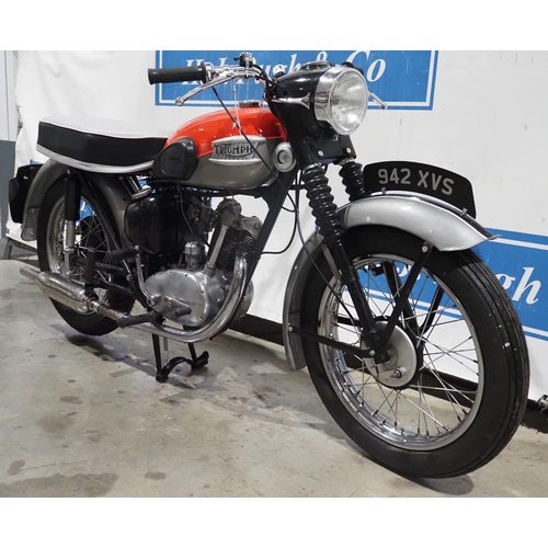 897 - Triumph T20 Tigercub motorcycle. 1959. 199cc
Engine no. T2054004
Runs and rides 
Reg. 942 XVS. V5 an... 