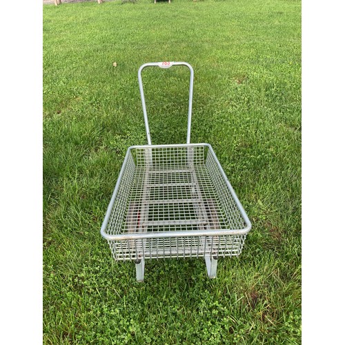 783 - Nursery trolley