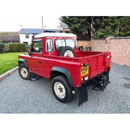 1418 - Land Rover Defender 300TDI. 1995. Being sold due to upgrade. One family owner from new. 105,000 mile... 